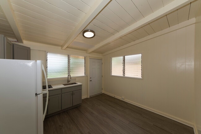 723 Hoomalimali St, Unit Front 1 in Pearl City, HI - Foto de edificio - Building Photo