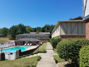 Heritage Place Apartments in Meridian, MS - Building Photo - Building Photo