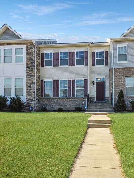 23363 Marview Ct in Leonardtown, MD - Building Photo