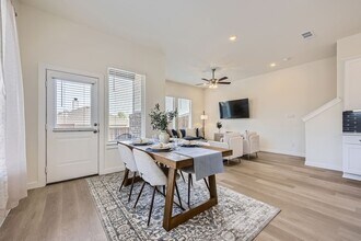 201 Lily Pad Dr in Arlington, TX - Building Photo - Building Photo