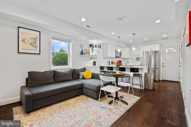 property at 2000 E St