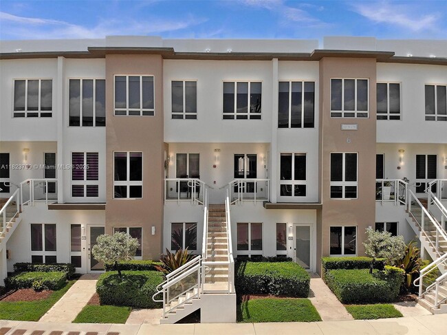10255 NW 63rd Ter