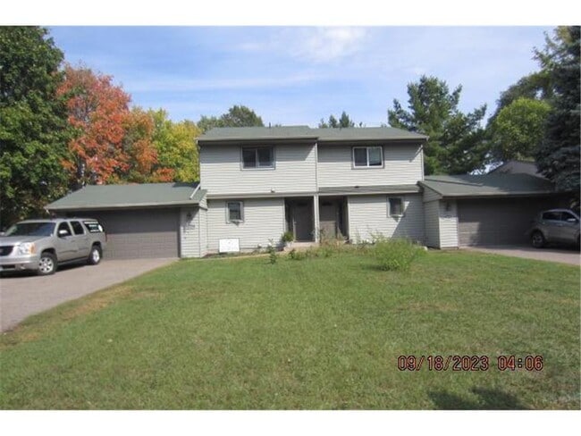 13470 Linwood Forest Cir in Champlin, MN - Building Photo - Building Photo