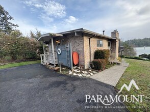 17791 S Angeline Ave NE in Suquamish, WA - Building Photo - Building Photo