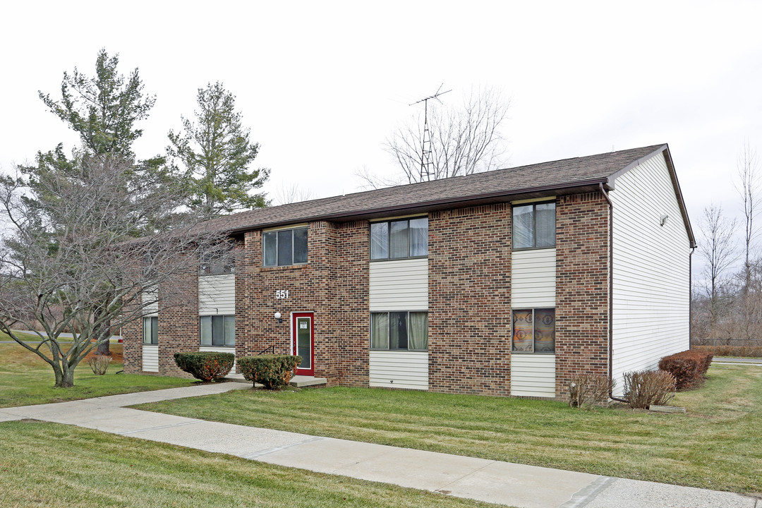 Townsend Manor I & II in Imlay City, MI - Building Photo