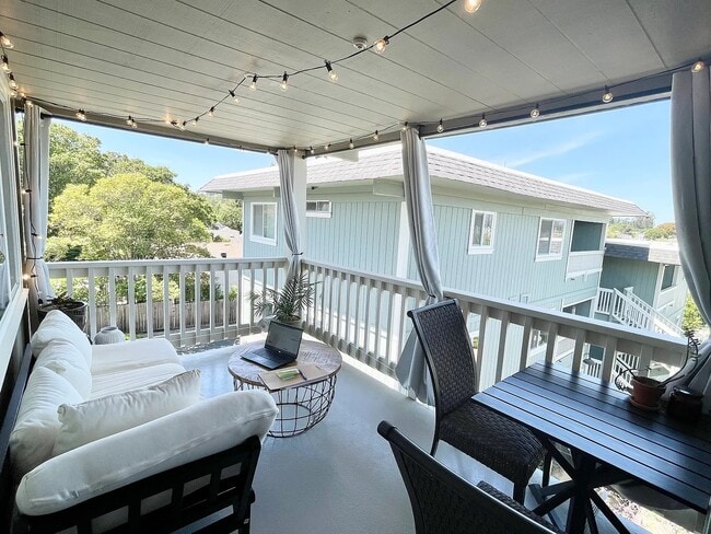 142 Cherry St, Unit 142 Cherry Street in Petaluma, CA - Building Photo - Building Photo