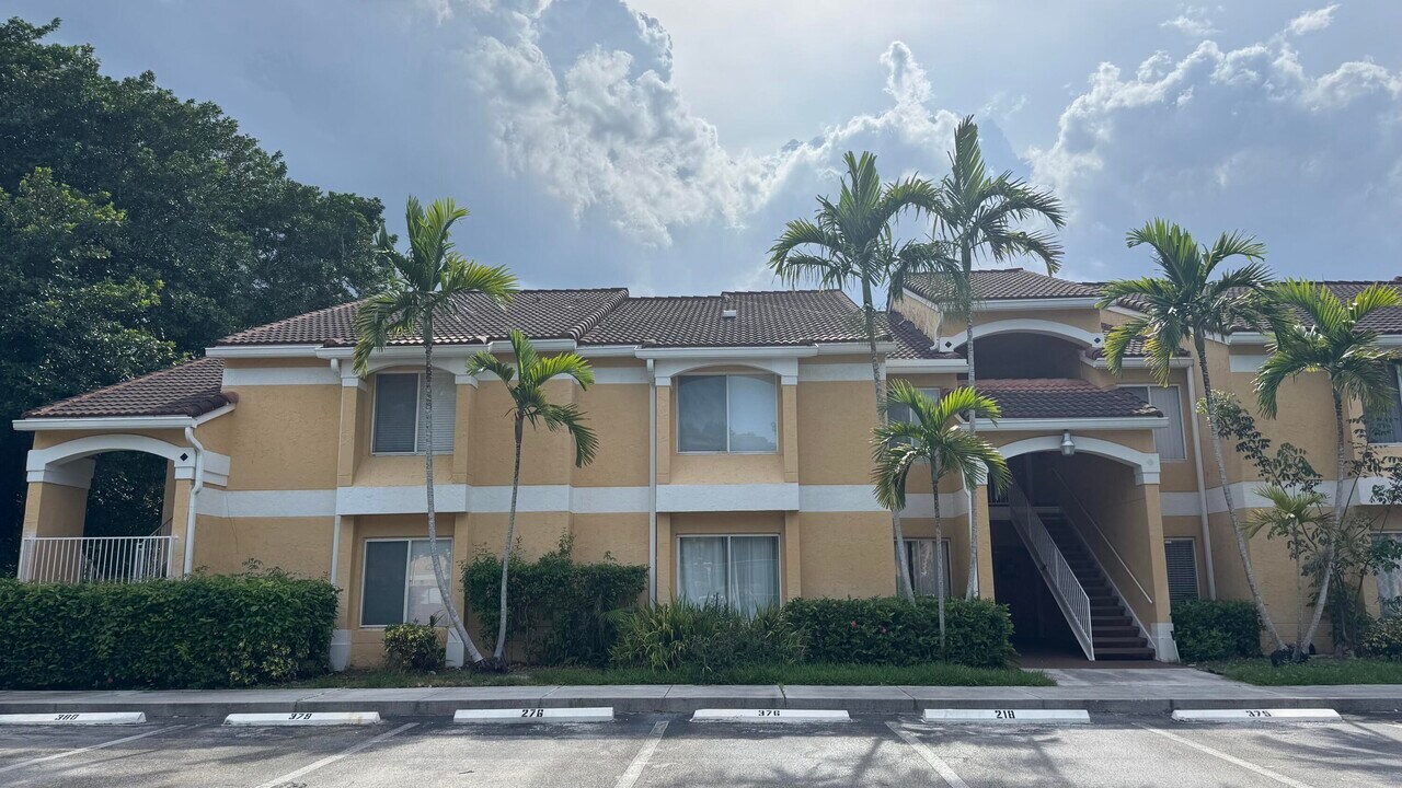 2662 NW 33rd St in Oakland Park, FL - Building Photo