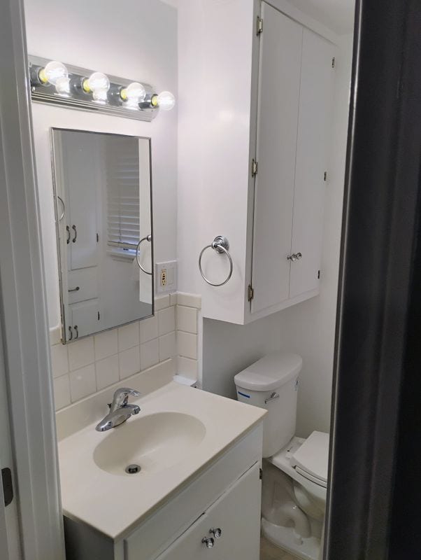 664 W 3rd St in Los Angeles, CA - Foto de edificio - Building Photo