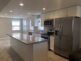 77 Tyndall Ave in Providence, RI - Building Photo