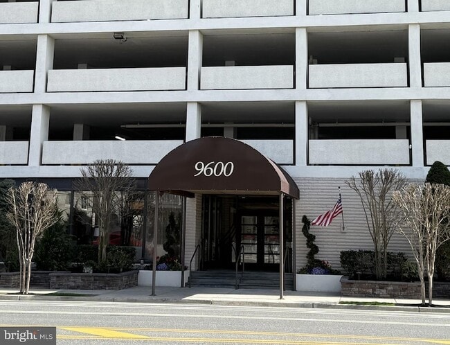 9600 Atlantic Ave, Unit 804 in Margate City, NJ - Foto de edificio - Building Photo