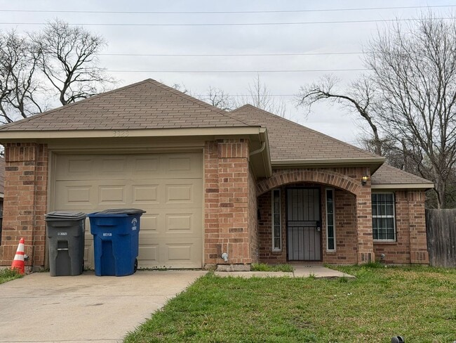 property at 3323 Mingo St