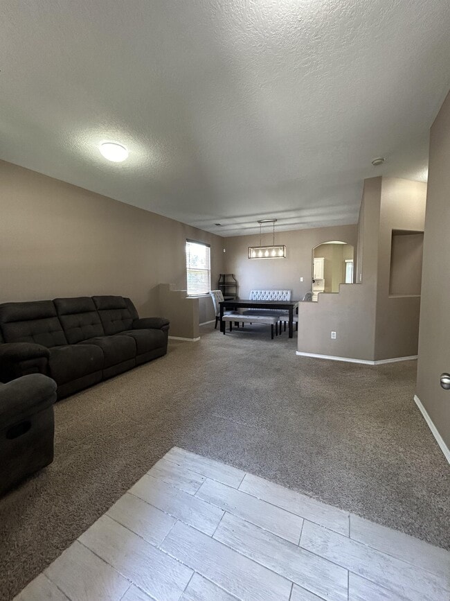 835 Kipuka Dr NW in Albuquerque, NM - Building Photo - Building Photo
