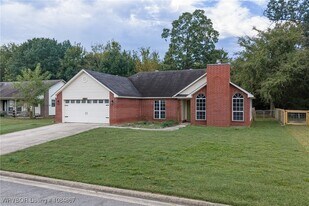 1561 Whippoorwill Dr in Greenwood, AR - Building Photo