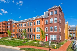 Abingdon Place in Alexandria, VA - Building Photo