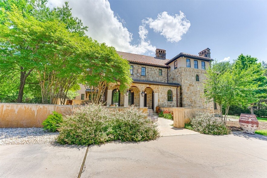 4120 Cochran Chapel Rd in Dallas, TX - Building Photo