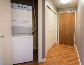 10136-1104 104 Street NW in Edmonton, AB - Building Photo - Building Photo