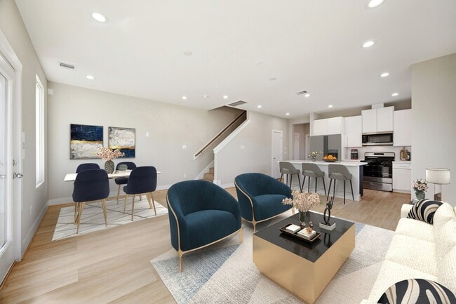 property at 8664 Easthaven Blvd