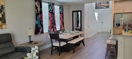 284 Links Ter Blvd in Daytona Beach, FL - Building Photo - Building Photo