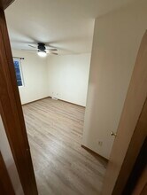 1021 Rolling Meadows Dr in Little Chute, WI - Foto de edificio - Building Photo