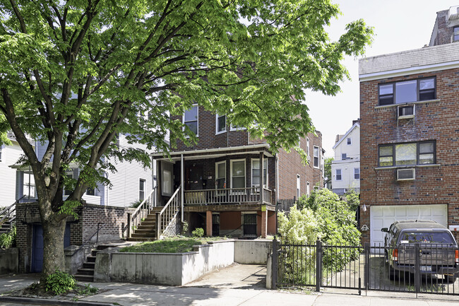 78 Terrace View Ave in Bronx, NY - Foto de edificio - Building Photo