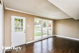 43 Marquette Dr in Florissant, MO - Building Photo - Building Photo