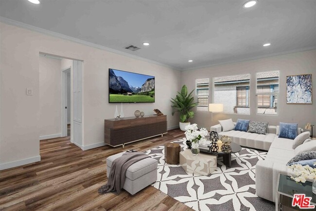 property at 11575 Riverside Dr