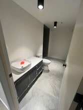 238 Wellington Crescent in Winnipeg, MB - Building Photo - Building Photo