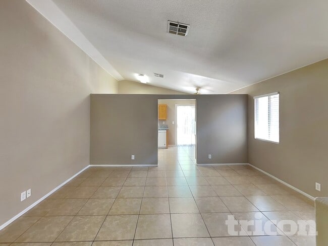 3688 Copper Cactus Dr in Las Vegas, NV - Building Photo - Building Photo