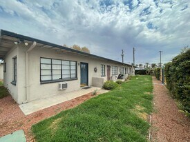 205 E Imperial Ave in Las Vegas, NV - Building Photo