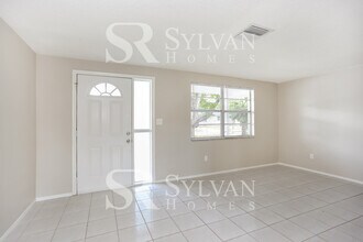 11015 Harding Dr in Port Richey, FL - Building Photo - Building Photo