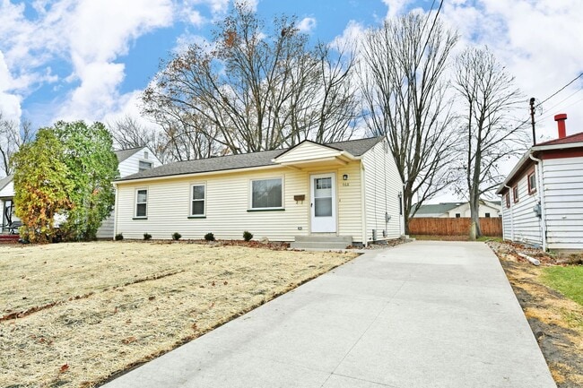 968 Gary Ave SE in Girard, OH - Building Photo - Building Photo