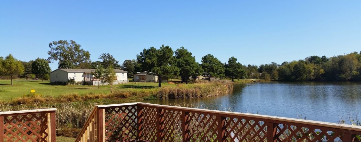 Canton Lakeside Village in Canton, TX - Building Photo