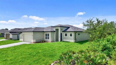 13647 Begonia Cir in Port Charlotte, FL - Building Photo - Building Photo