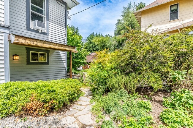 property at 117 11th Ave E