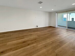 607 Shadowbrook in Lake Forest, CA - Building Photo - Building Photo