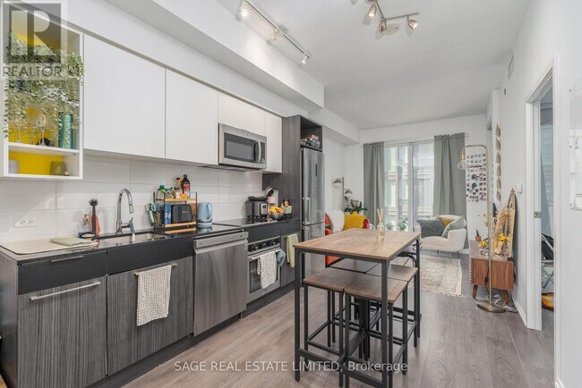 68-968 Shuter St in Toronto, ON - Building Photo - Building Photo