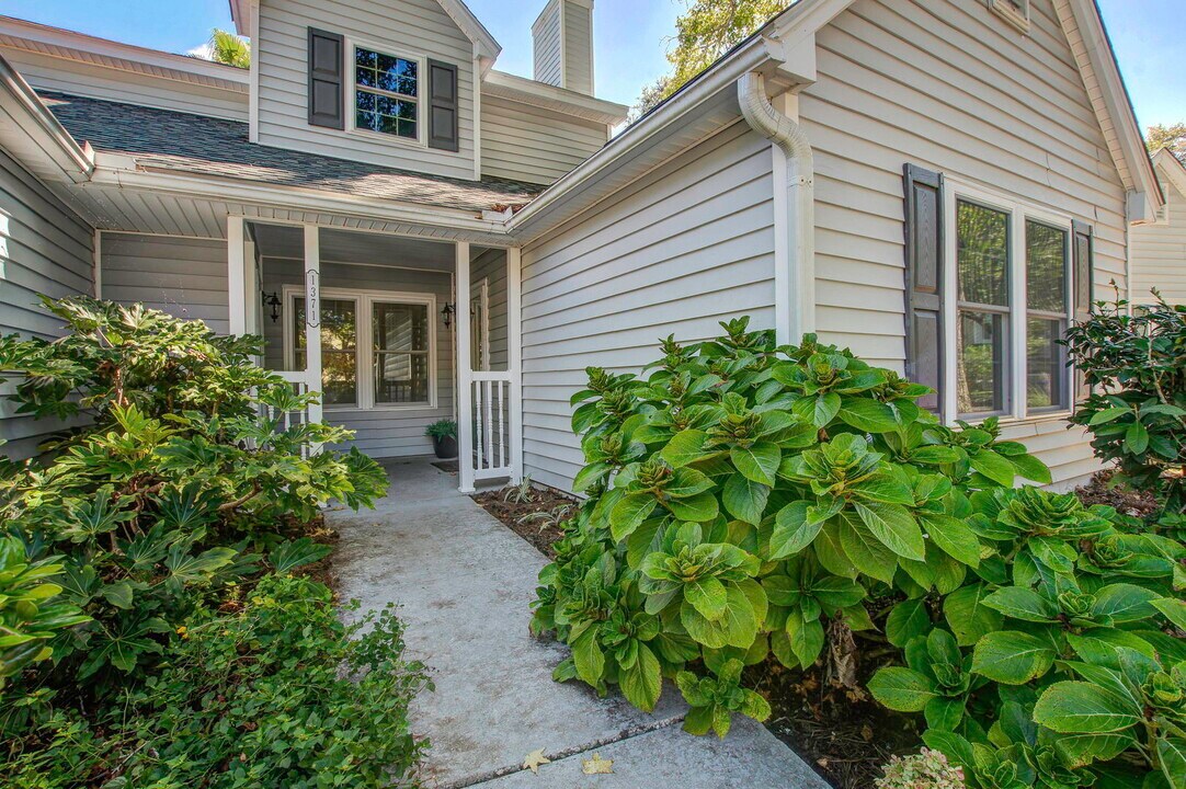 1371 Cassidy Ct in Mount Pleasant, SC - Building Photo