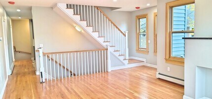 33 Columbus Ave-Unit -33 in Waltham, MA - Building Photo - Building Photo
