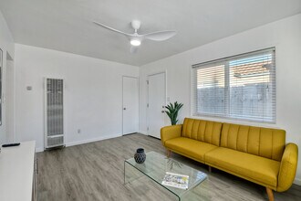 158 W Jason St in Encinitas, CA - Building Photo - Building Photo