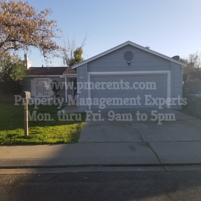 3016 Snowberry Ln in Modesto, CA - Building Photo