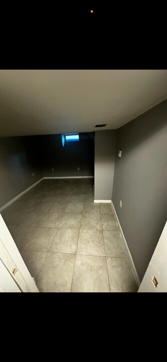 42 Cottage St in Bridgeport, CT - Building Photo