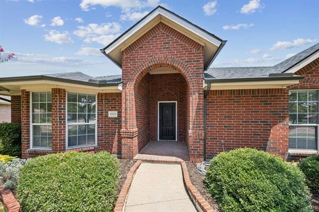 property at 4166 Nobleman Dr