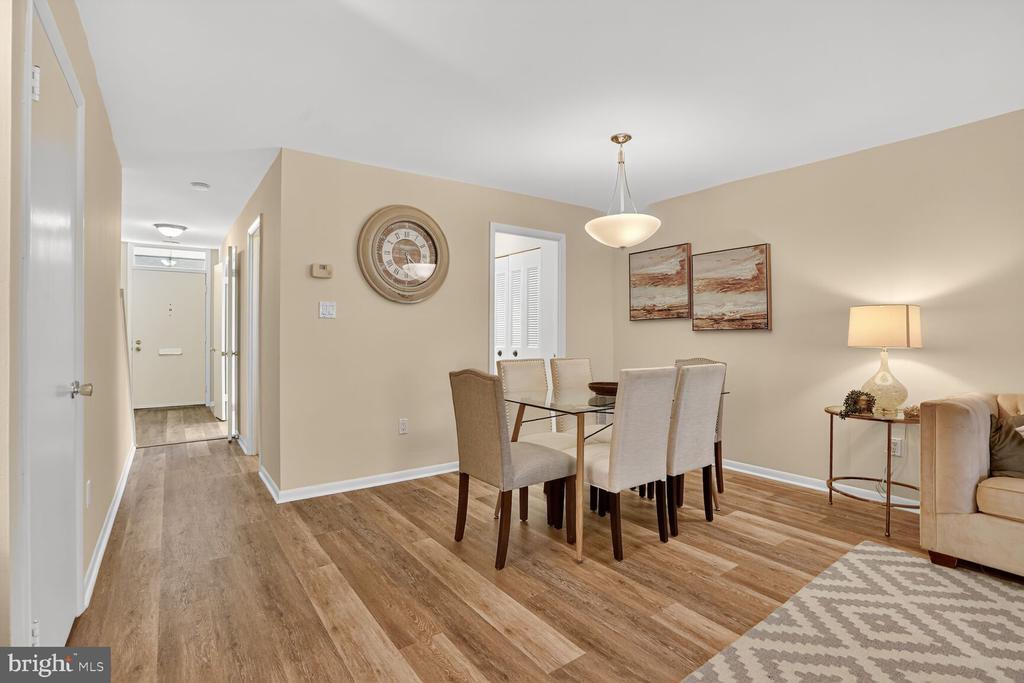 1729 S Hayes St in Arlington, VA - Building Photo
