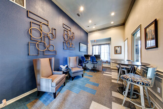 Regency Dell Ranch Apartments in Round Rock, TX - Foto de edificio - Building Photo