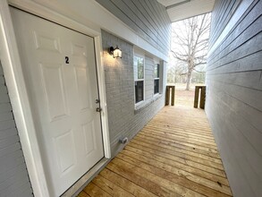 75 Venita Dr, Unit 2 in Athens, GA - Building Photo - Building Photo