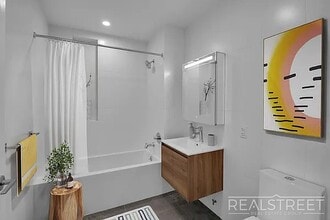 Meeker Avenue, Unit 503 in Brooklyn, NY - Building Photo - Building Photo