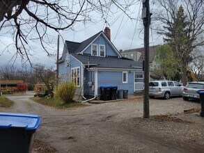 311 W Forest Ave, Unit Top Floor in Ypsilanti, MI - Building Photo - Building Photo