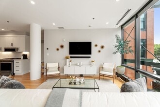 9 W Broadway in Boston, MA - Building Photo - Building Photo