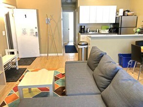 287 Dorchester St-Unit -#1 in Boston, MA - Building Photo - Building Photo