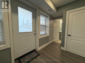 33 Lincoln St in Ajax, ON - Building Photo - Building Photo